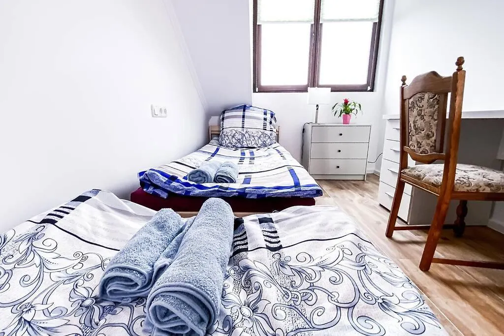 Apartment Modern Sanierte Wohnung Mit 5 Einzelbetten In Leipzig-Plagwitz